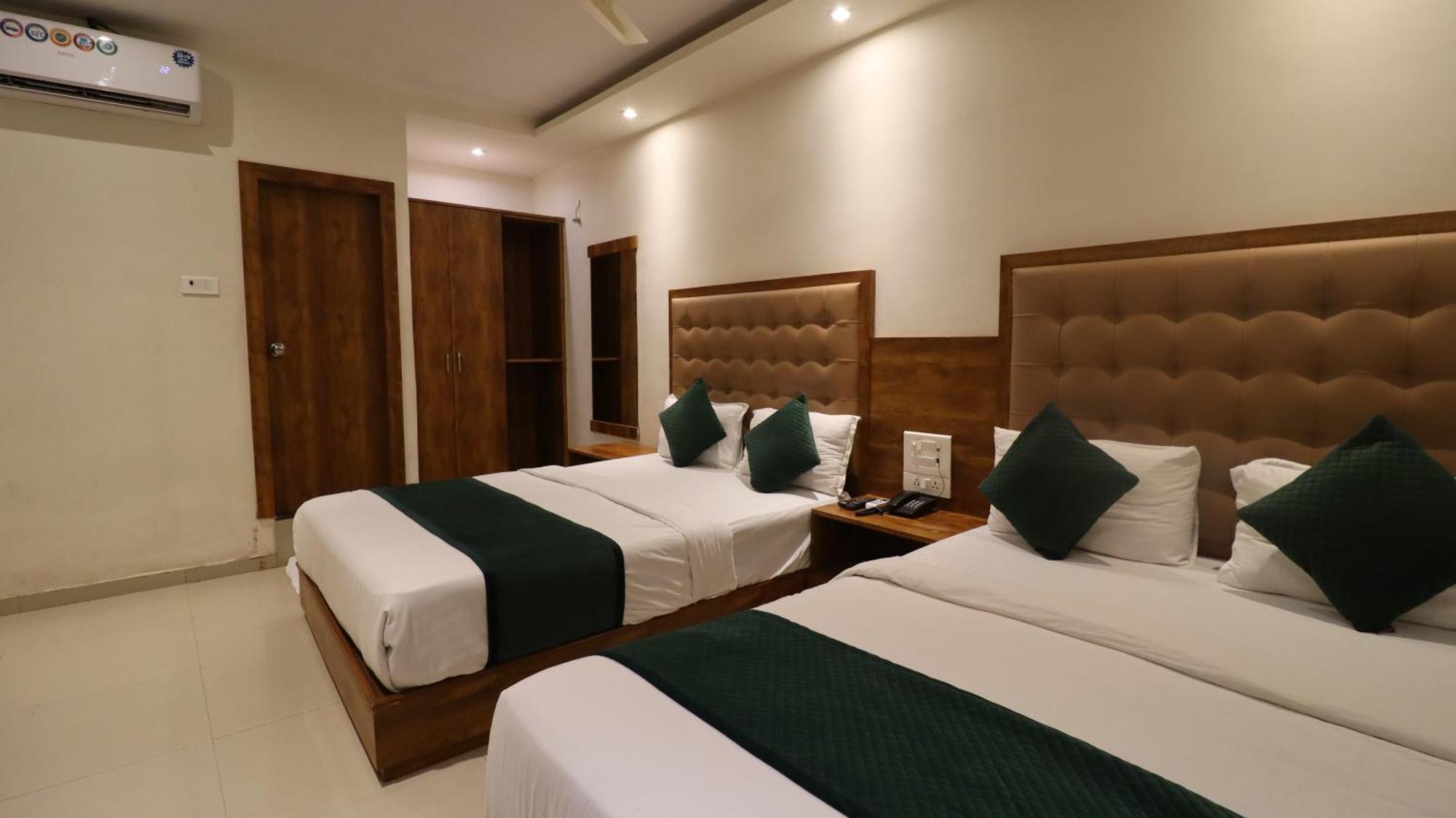 Hotel Bkc Garden - Near Us Embassy Bkc มุมไบ ภายนอก รูปภาพ